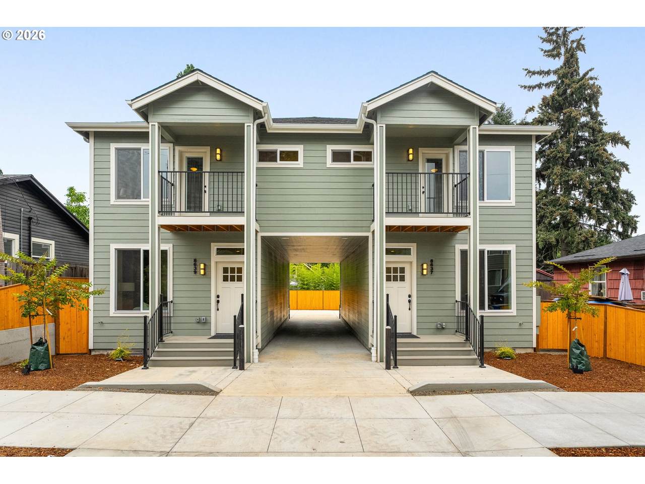 8639 Fox St - Photo 1