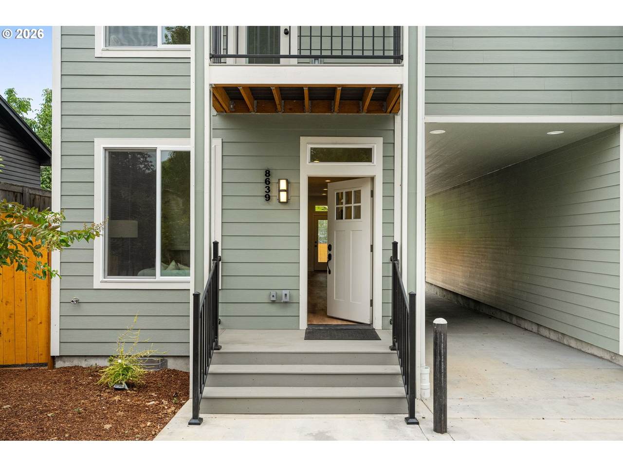 https://bt-photos.global.ssl.fastly.net/portland/1280_boomver_1_605466978-2.jpg
