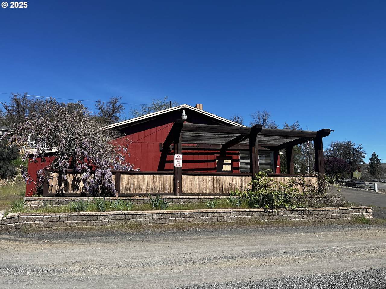 https://bt-photos.global.ssl.fastly.net/portland/1280_boomver_1_605946303-2.jpg