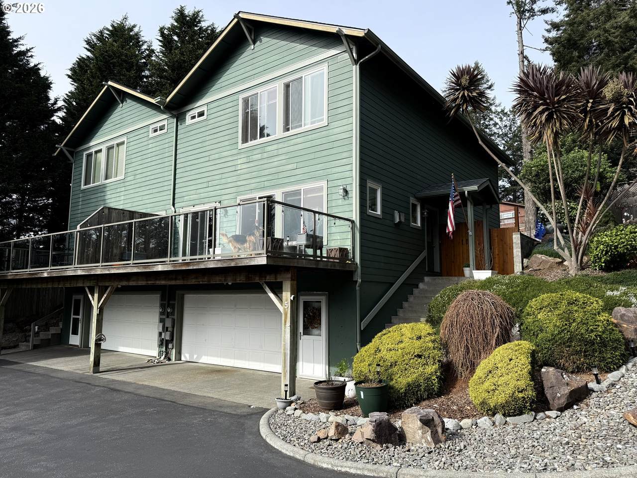 815 Old County Rd - Photo 1