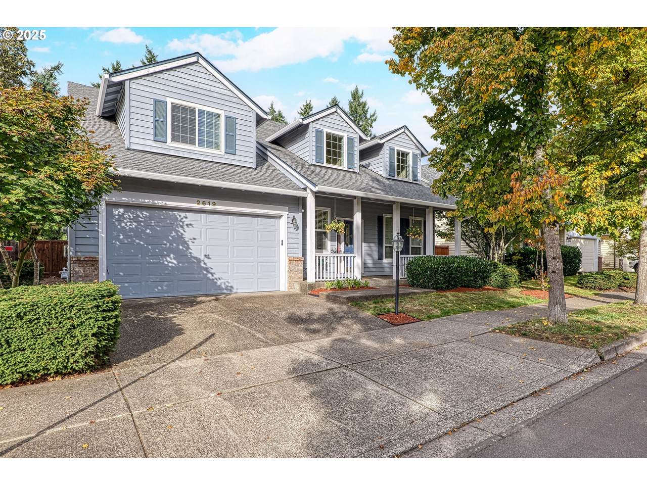 2619 Charlois Dr - Photo 1