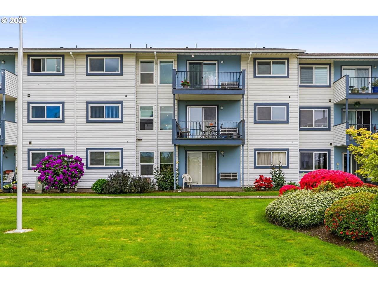 950 Evergreen Rd - Photo 1