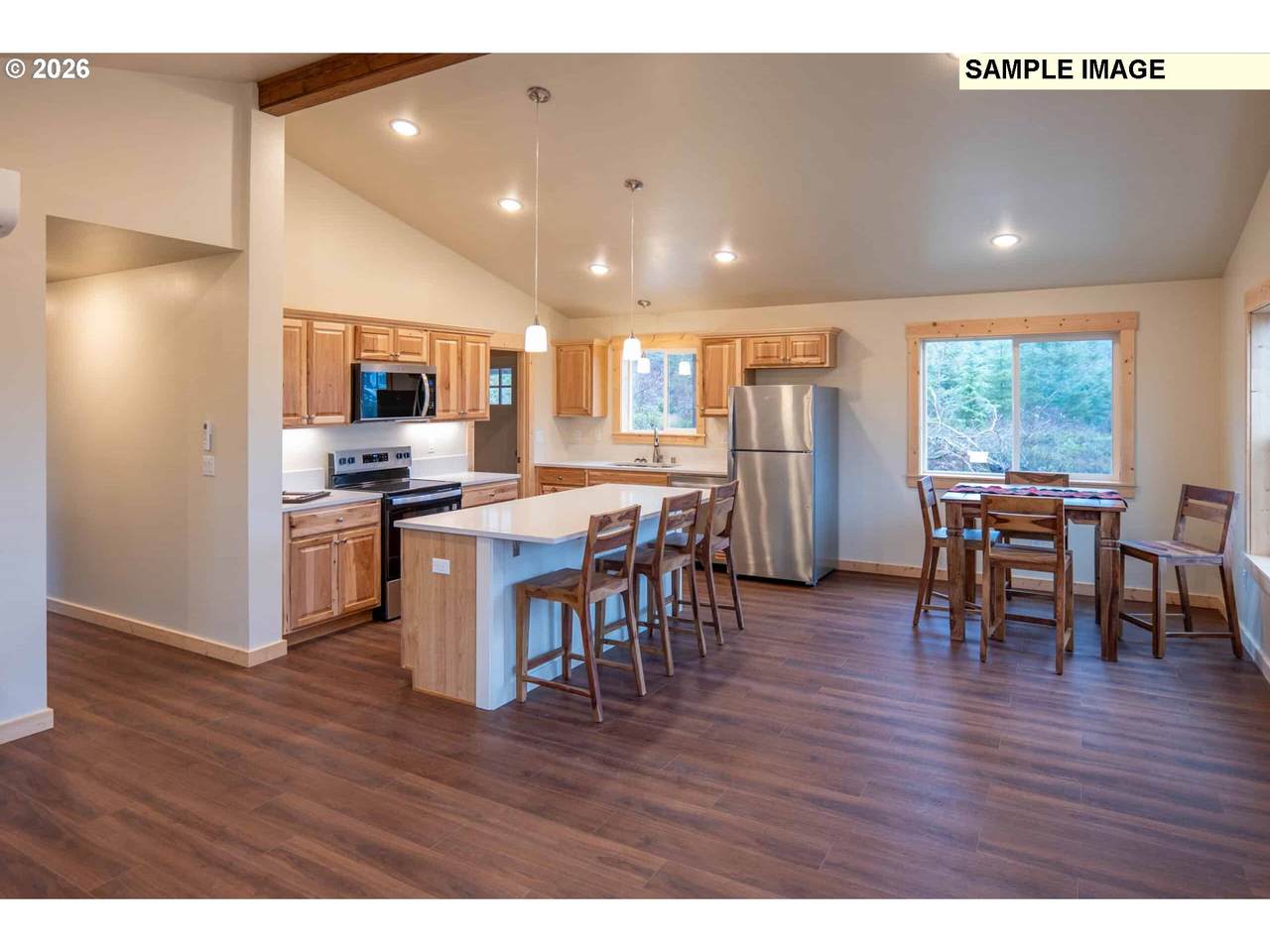 https://bt-photos.global.ssl.fastly.net/portland/1280_boomver_1_609706107-2.jpg
