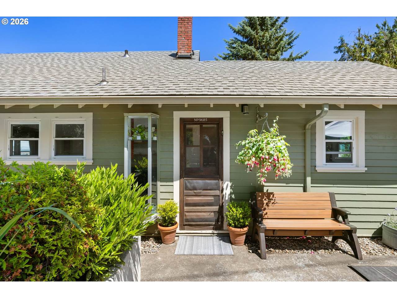 https://bt-photos.global.ssl.fastly.net/portland/1280_boomver_1_609753271-2.jpg
