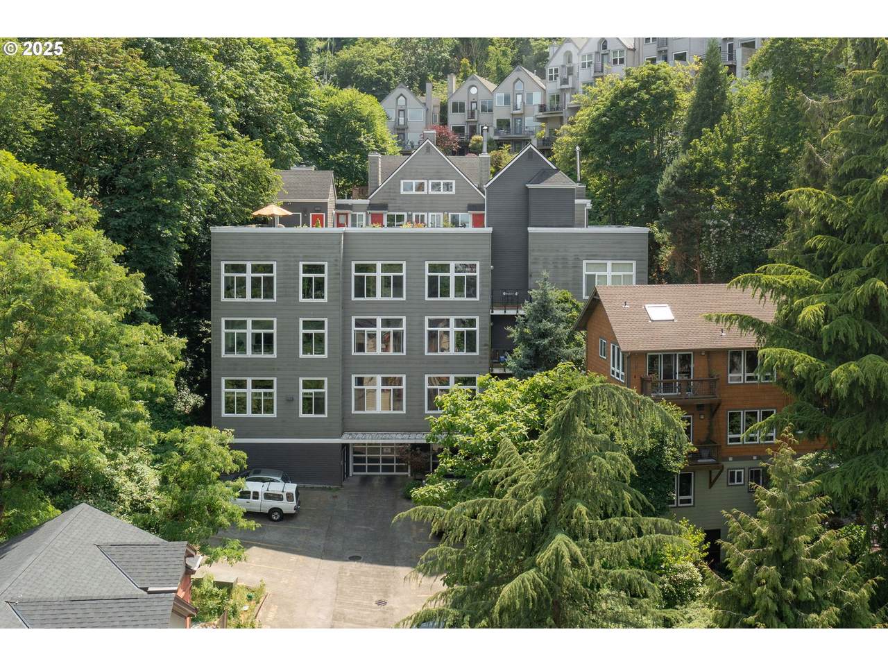 1910 18TH Ave - Photo 1