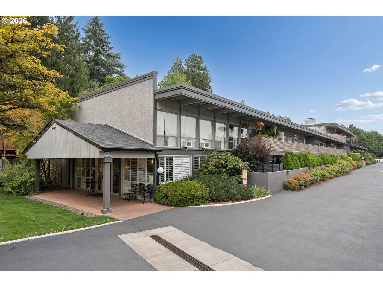 4460 Scholls Ferry Rd - Photo 1