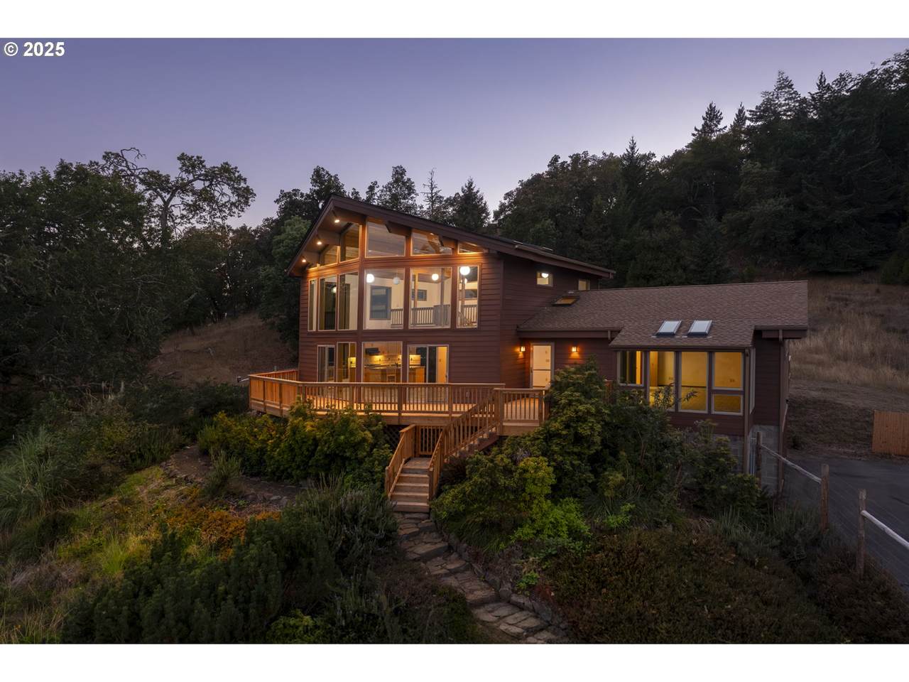 880 Jewel Dr - Photo 1