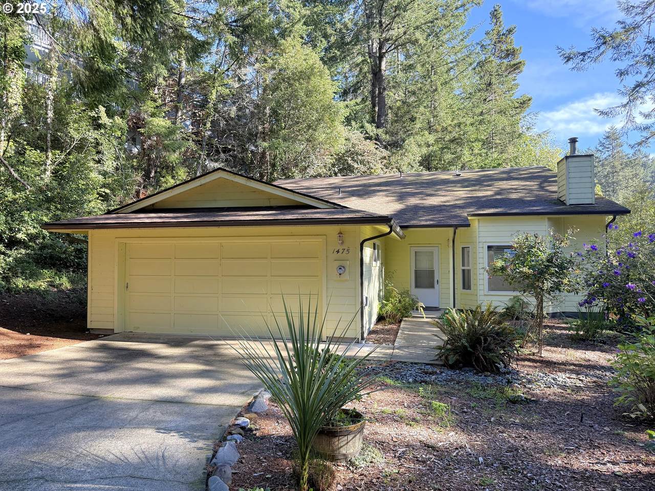 1475 Seacrest Ln - Photo 1