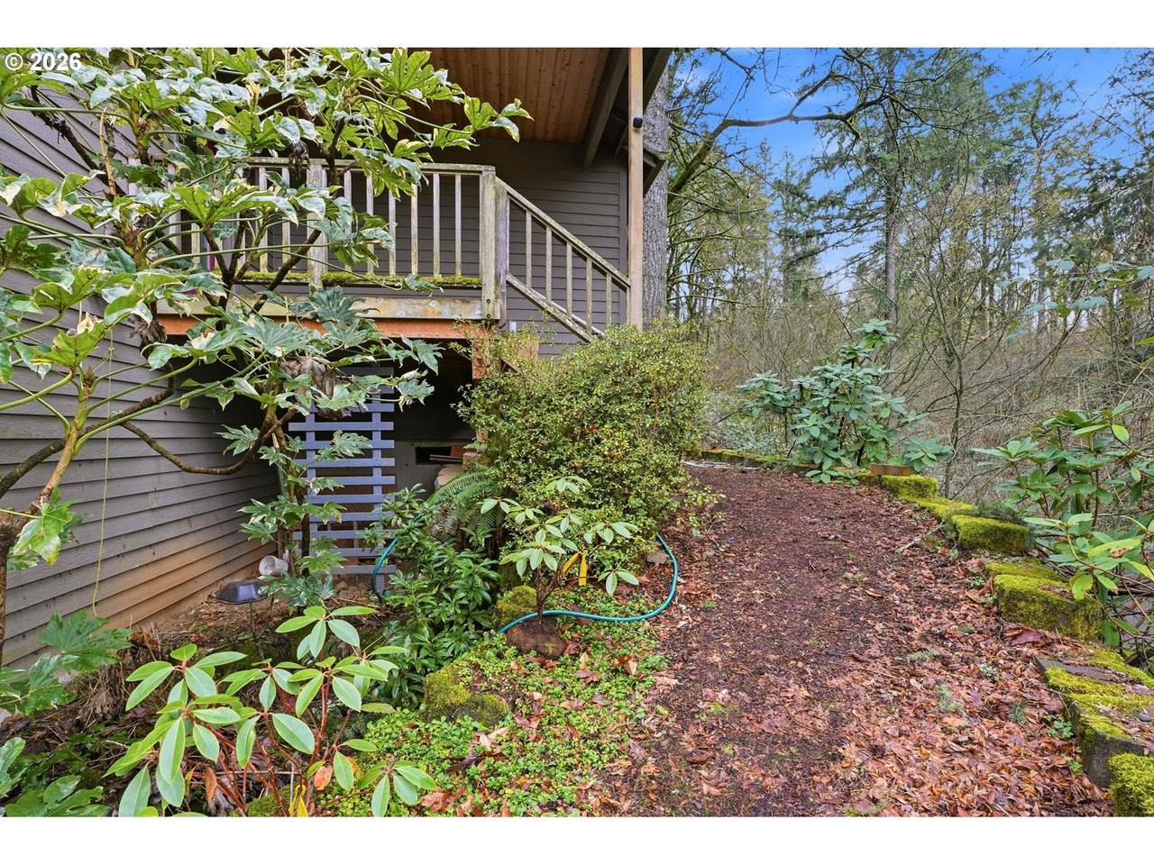 https://bt-photos.global.ssl.fastly.net/portland/1280_boomver_1_613953669-2.jpg