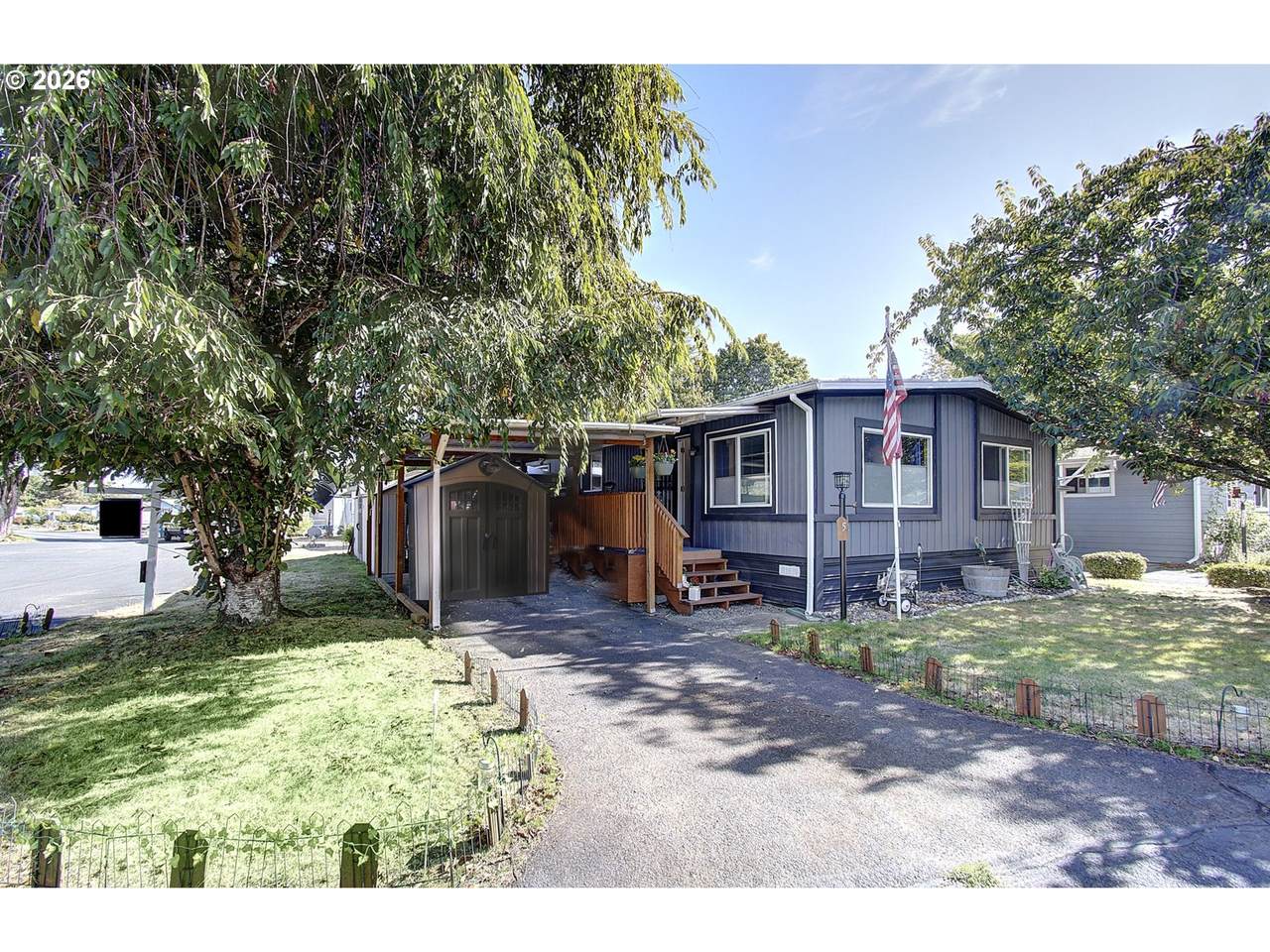 5404 121ST Ave - Photo 1