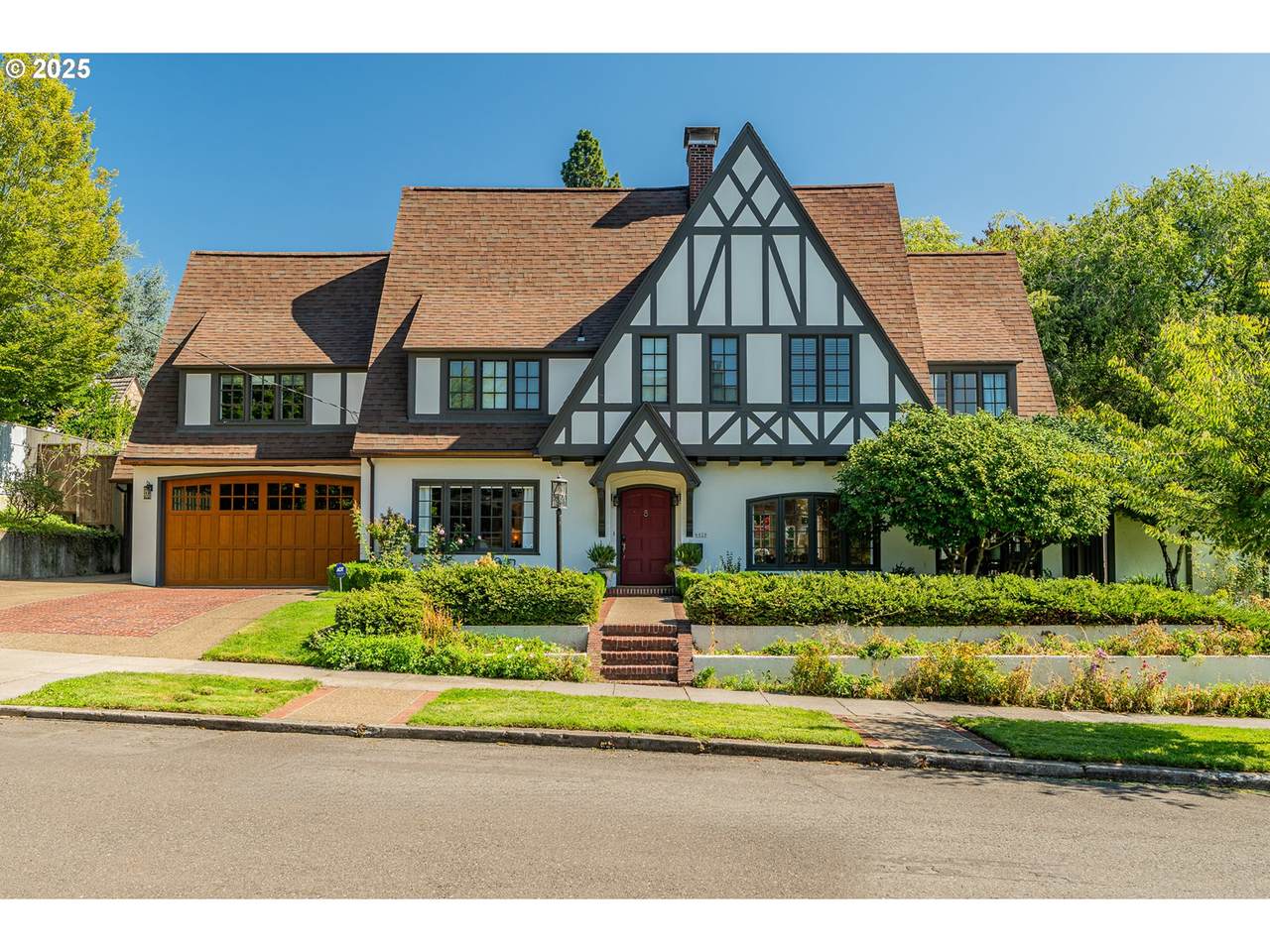 6820 29TH Ave - Photo 1