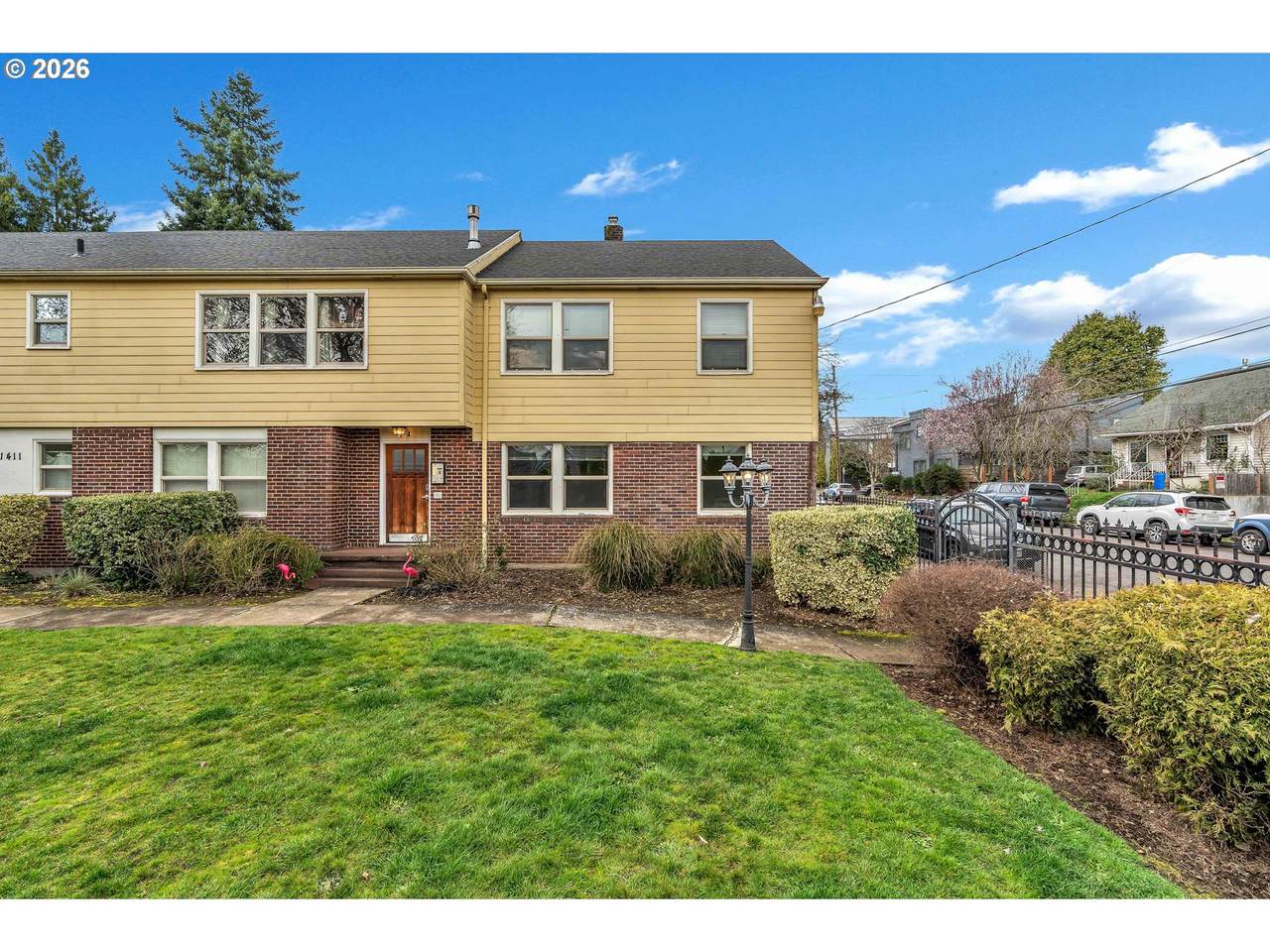 1411 Alberta St - Photo 1