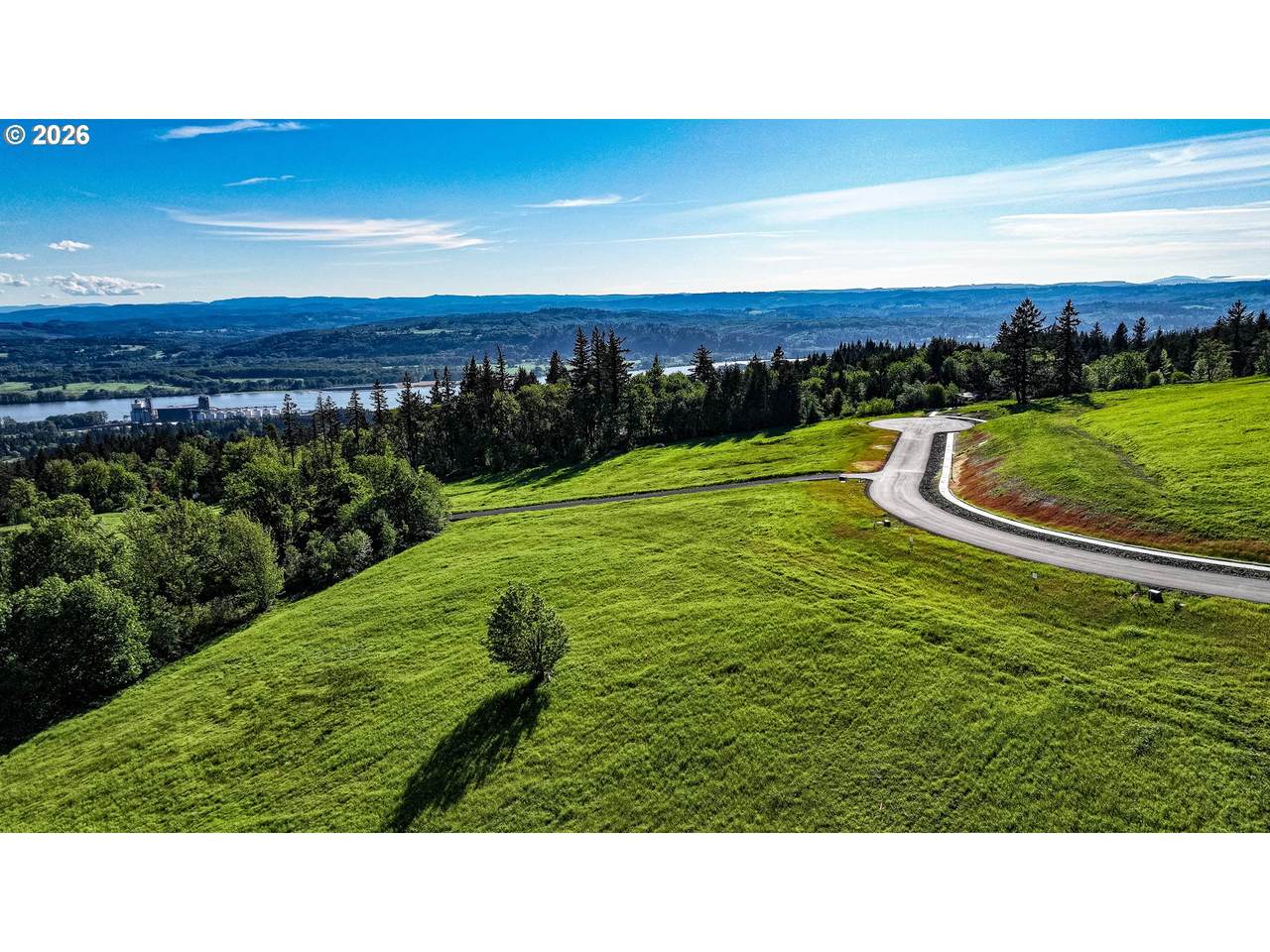 https://bt-photos.global.ssl.fastly.net/portland/1280_boomver_1_617854558-2.jpg