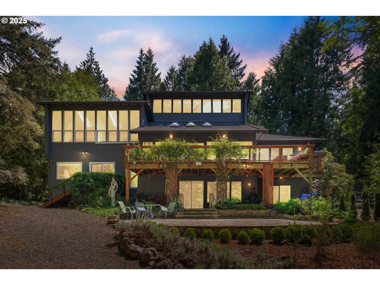 560 59TH Ct - Photo 1