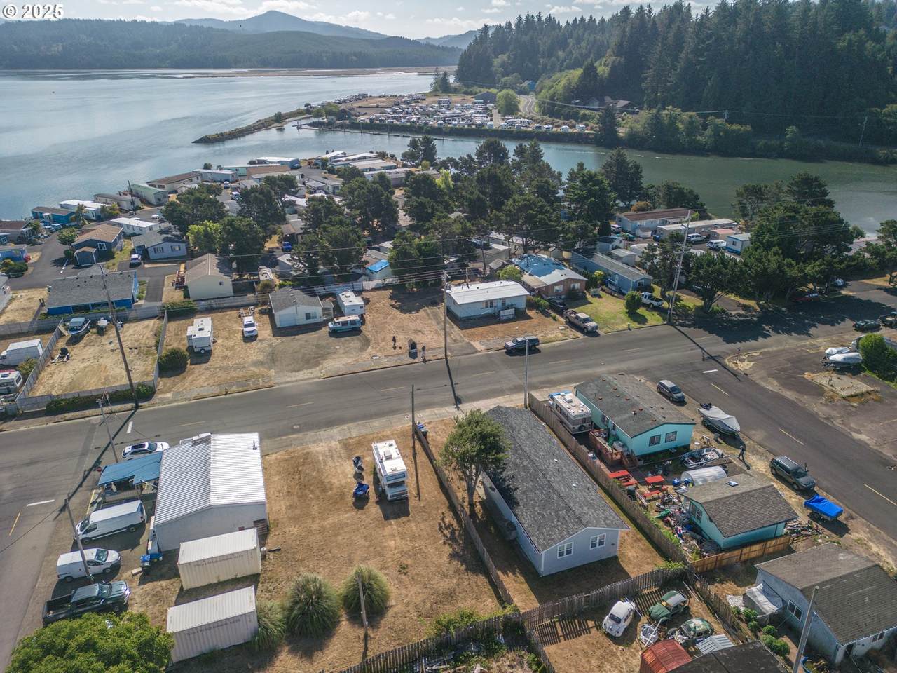 https://bt-photos.global.ssl.fastly.net/portland/1280_boomver_1_619813600-2.jpg