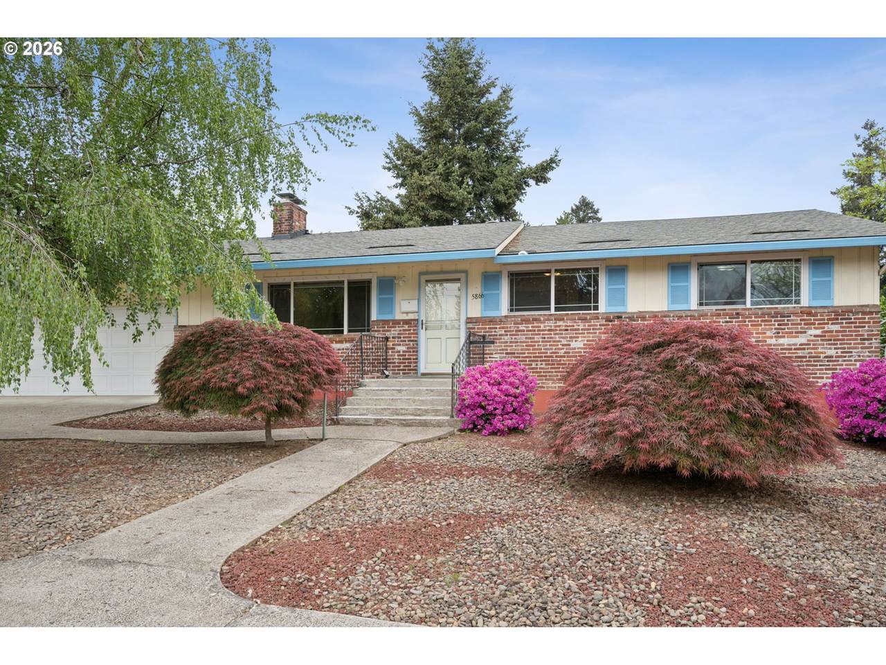 https://bt-photos.global.ssl.fastly.net/portland/1280_boomver_1_620318273-2.jpg
