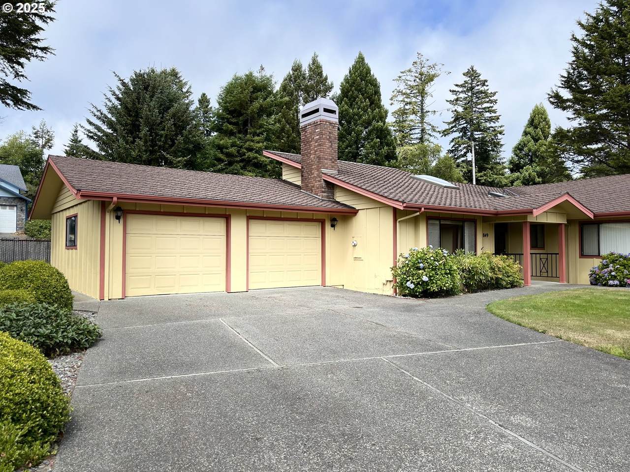 849 Brookhaven Dr - Photo 1