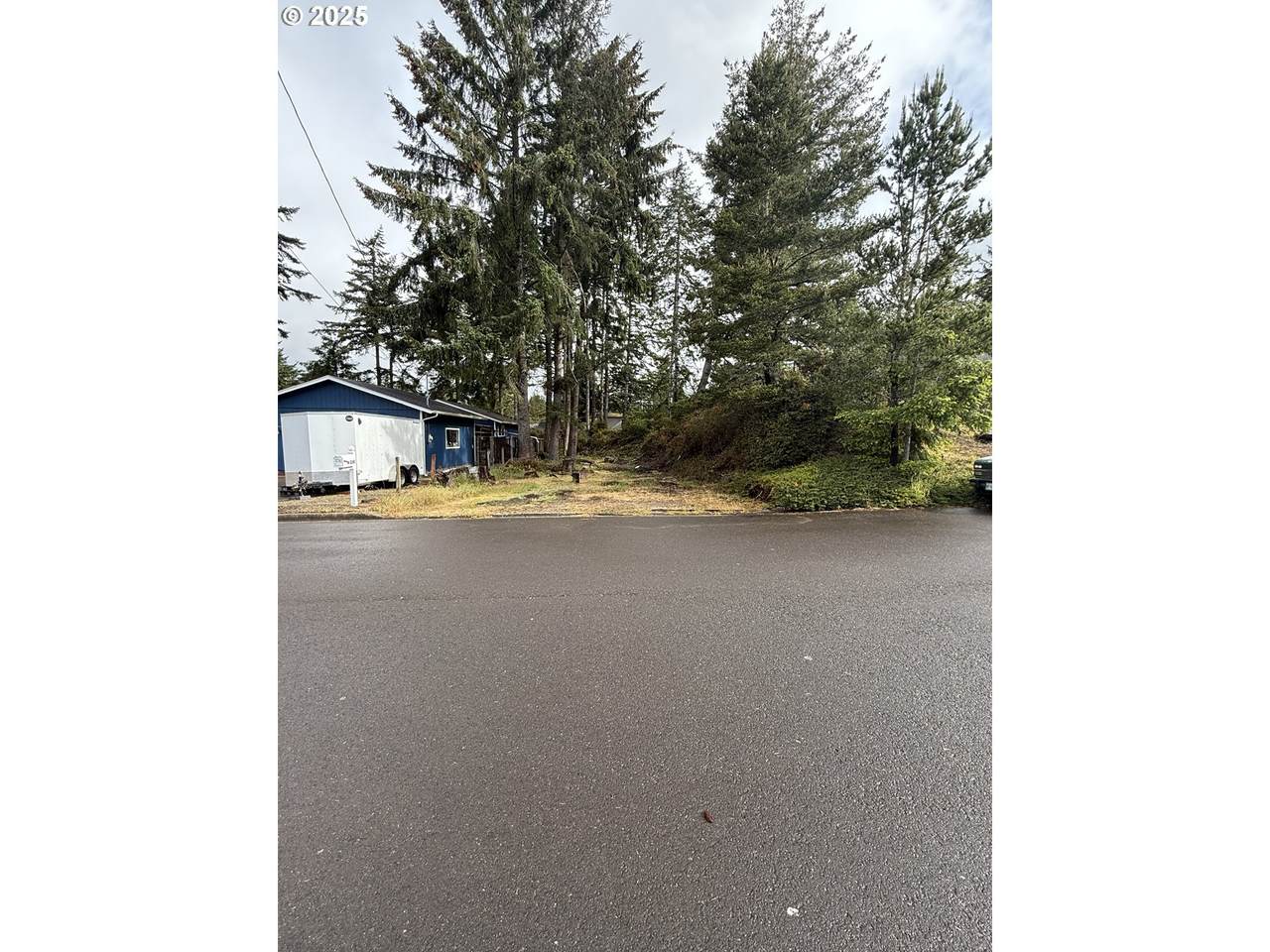 200 11TH St - Photo 1