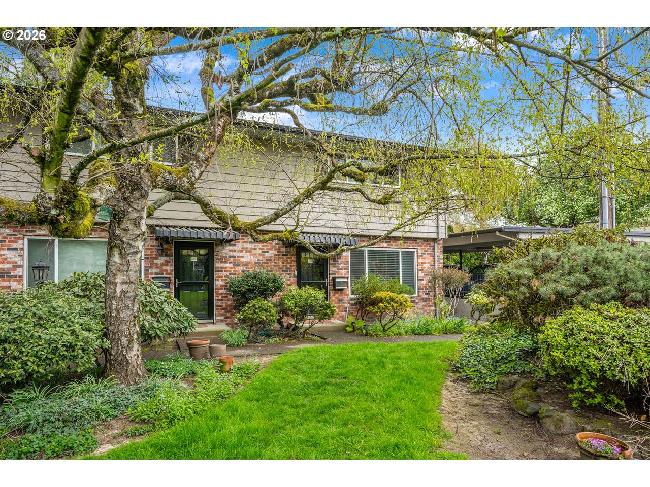 8333 23RD Ave - Photo 1