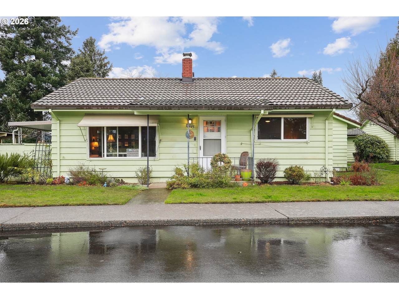 12445 Main St - Photo 1