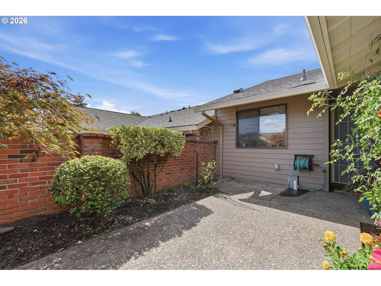 https://bt-photos.global.ssl.fastly.net/portland/1280_boomver_1_624730648-2.jpg
