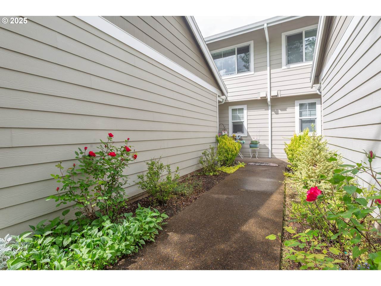 14217 Barrows Rd - Photo 1