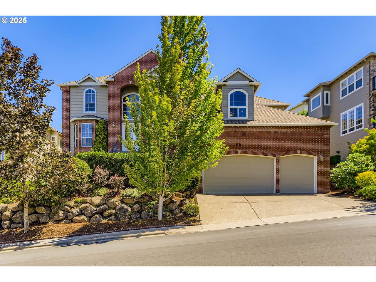 2430 Woodrose Dr - Photo 1