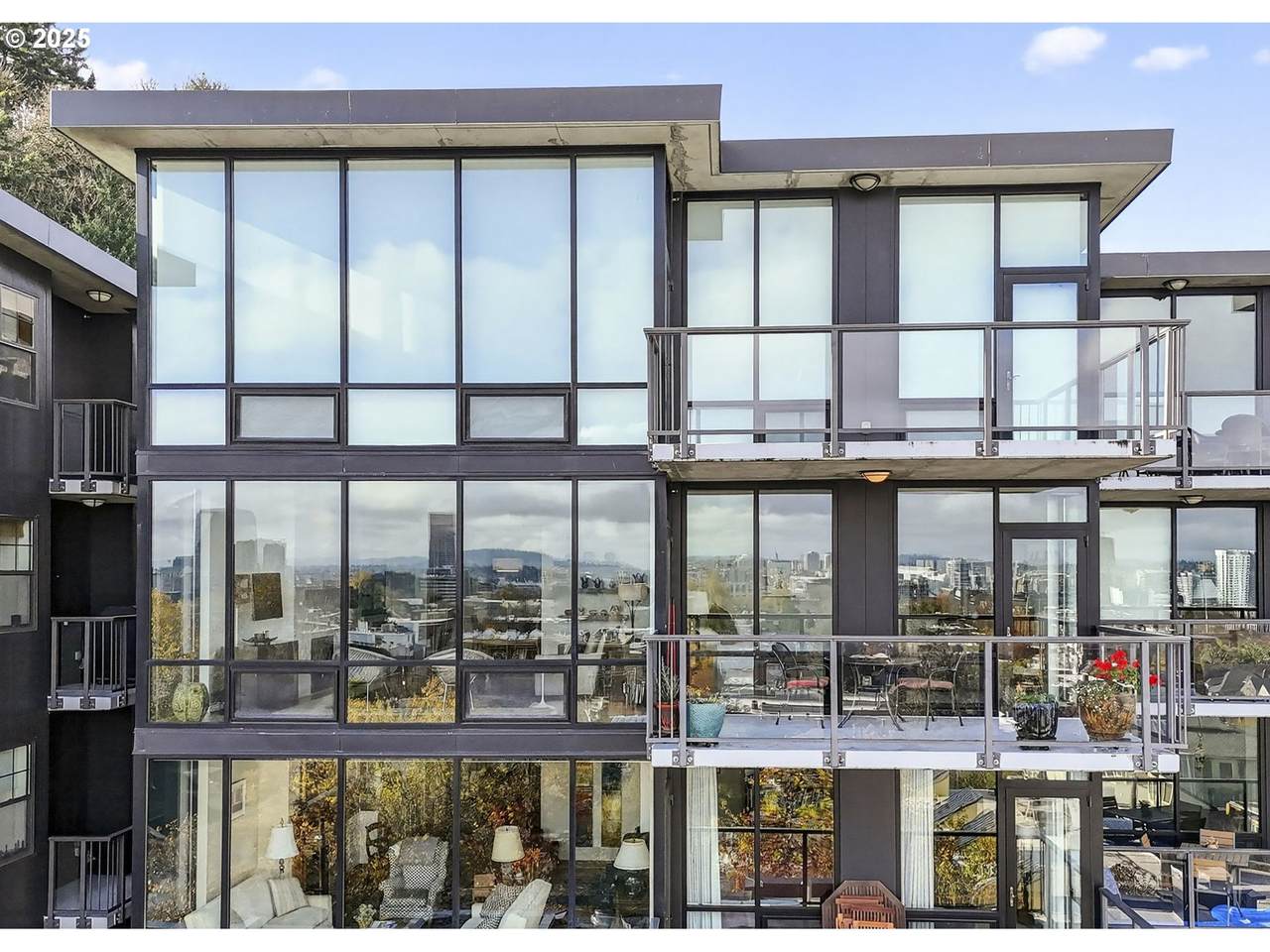 2448 Westover Rd - Photo 1