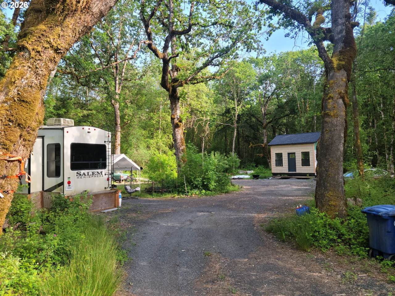 209 Frost Rd - Photo 1