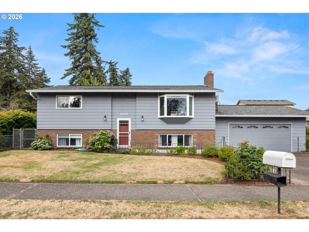 1101 188TH Ave - Photo 1