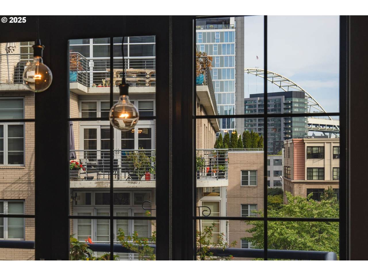 https://bt-photos.global.ssl.fastly.net/portland/1280_boomver_1_627691374-2.jpg