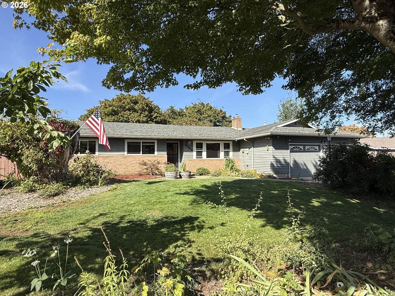 8704 60TH St - Photo 1
