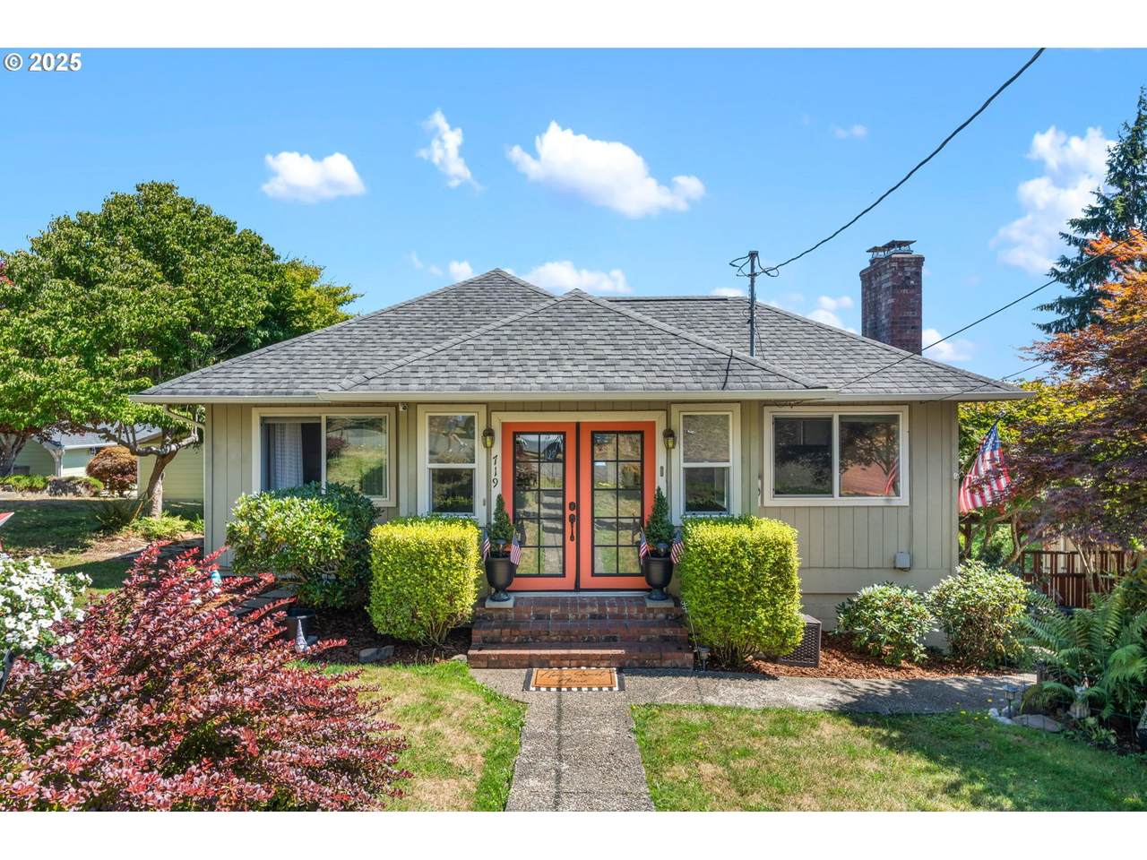 719 Peters St - Photo 1