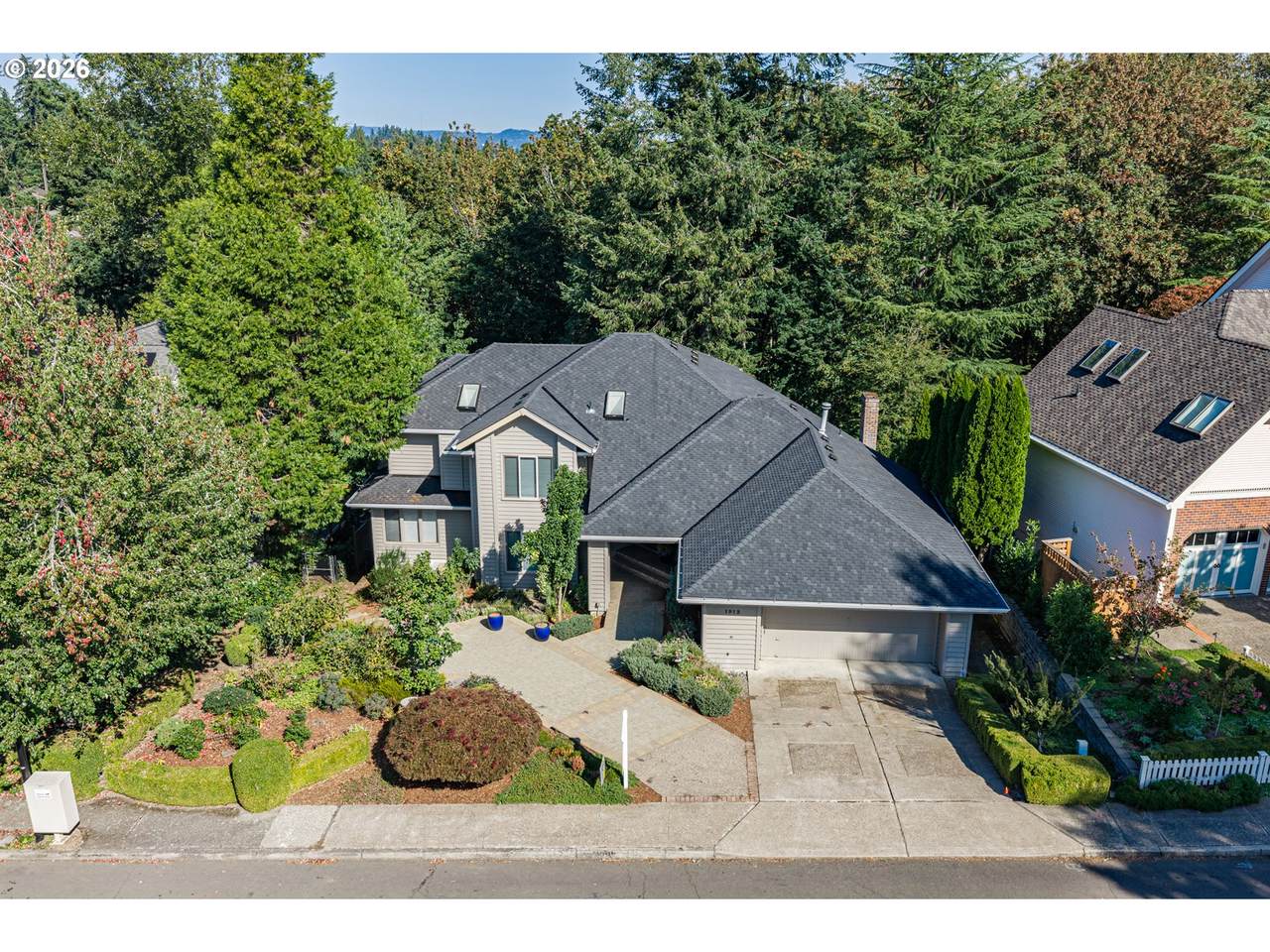 https://bt-photos.global.ssl.fastly.net/portland/1280_boomver_1_629309306-2.jpg