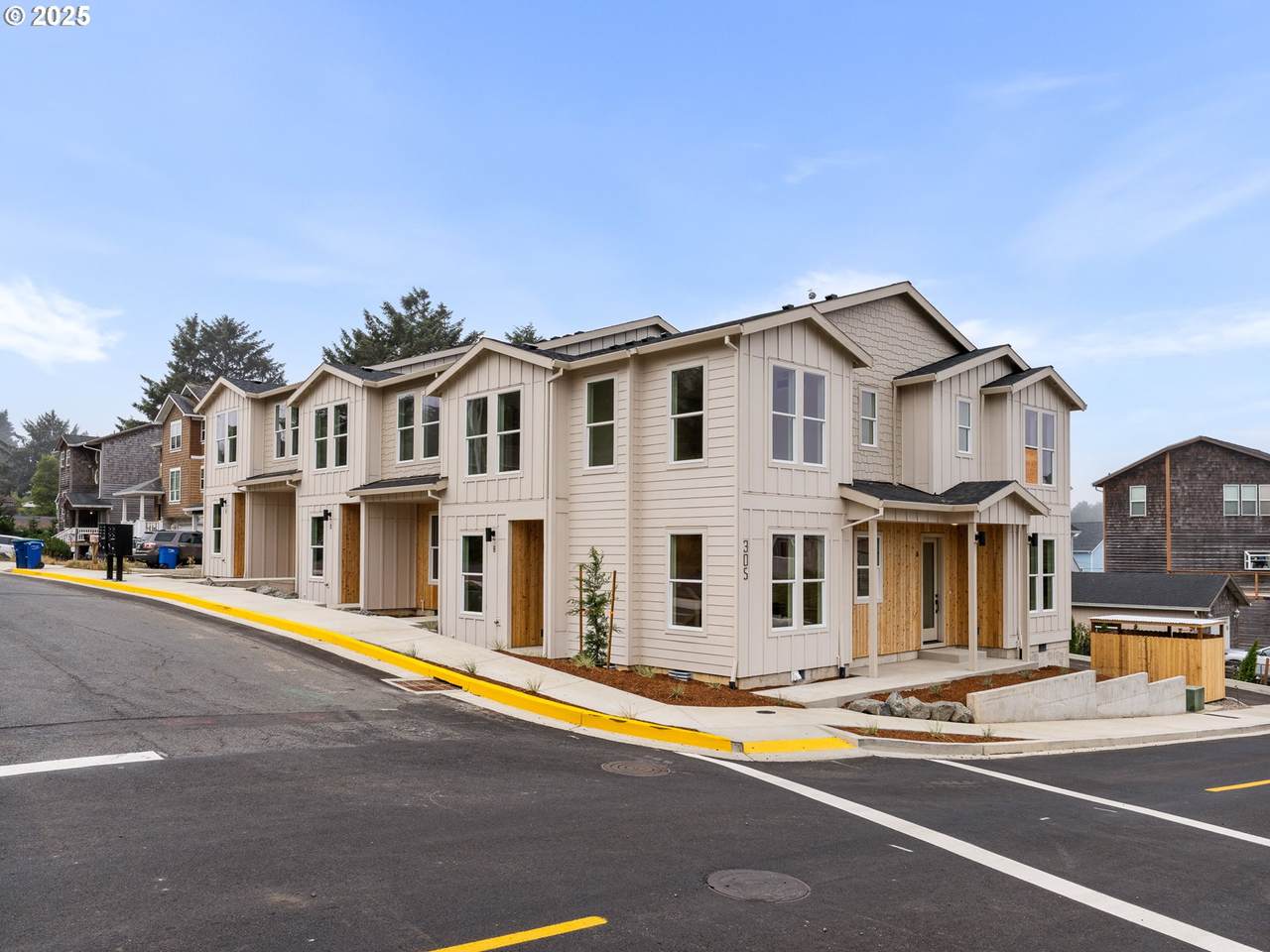 305 Jetty Ave - Photo 1