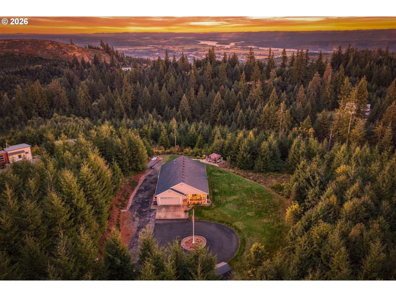 780 Five Peaks Dr - Photo 1