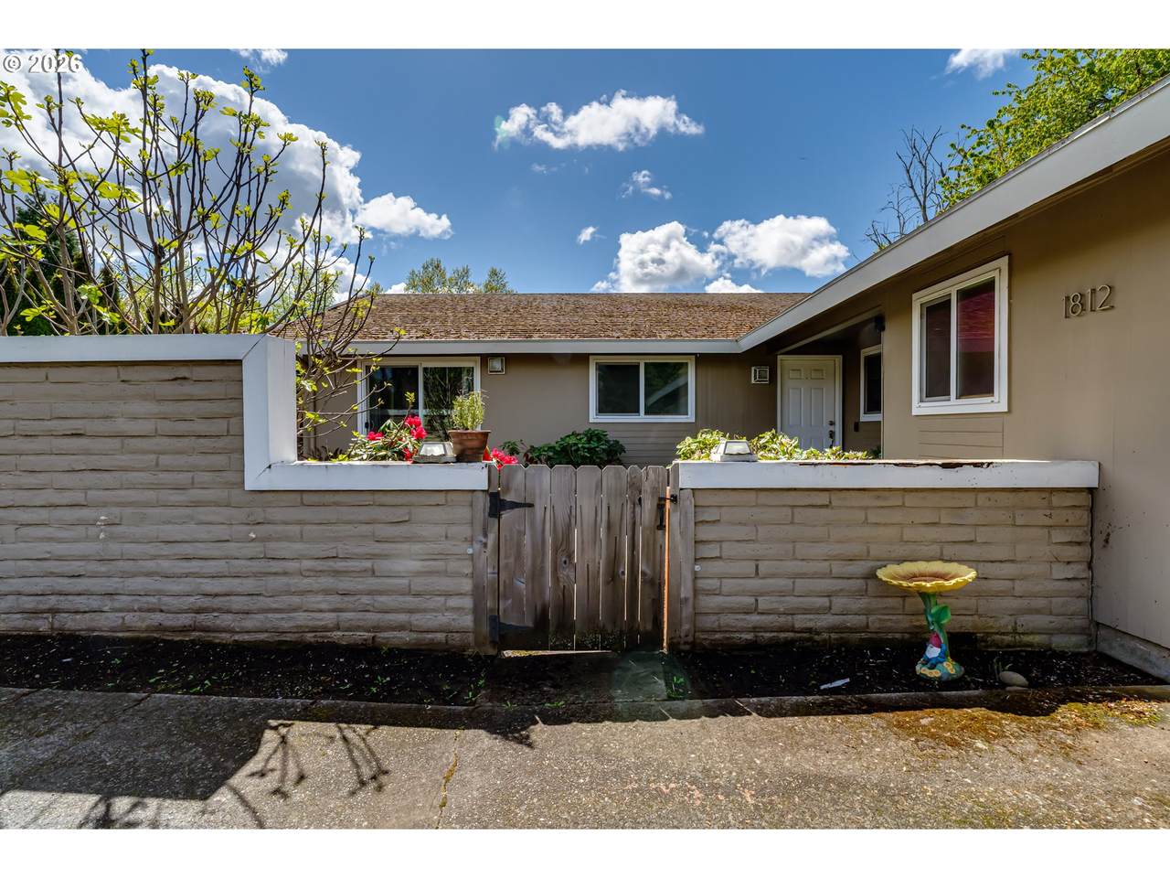 https://bt-photos.global.ssl.fastly.net/portland/1280_boomver_1_633510063-2.jpg