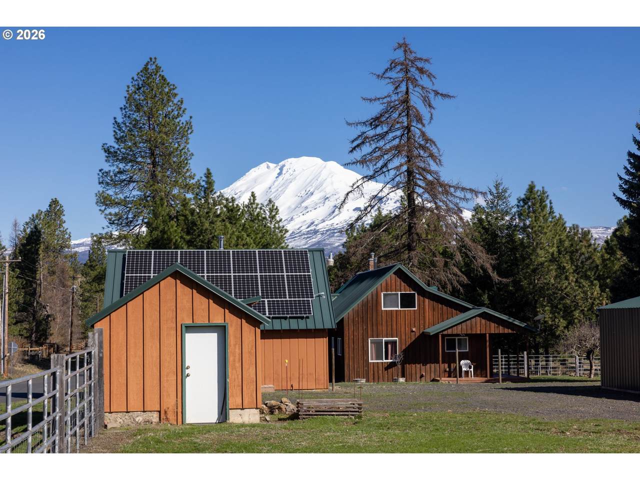 https://bt-photos.global.ssl.fastly.net/portland/1280_boomver_1_633880886-2.jpg