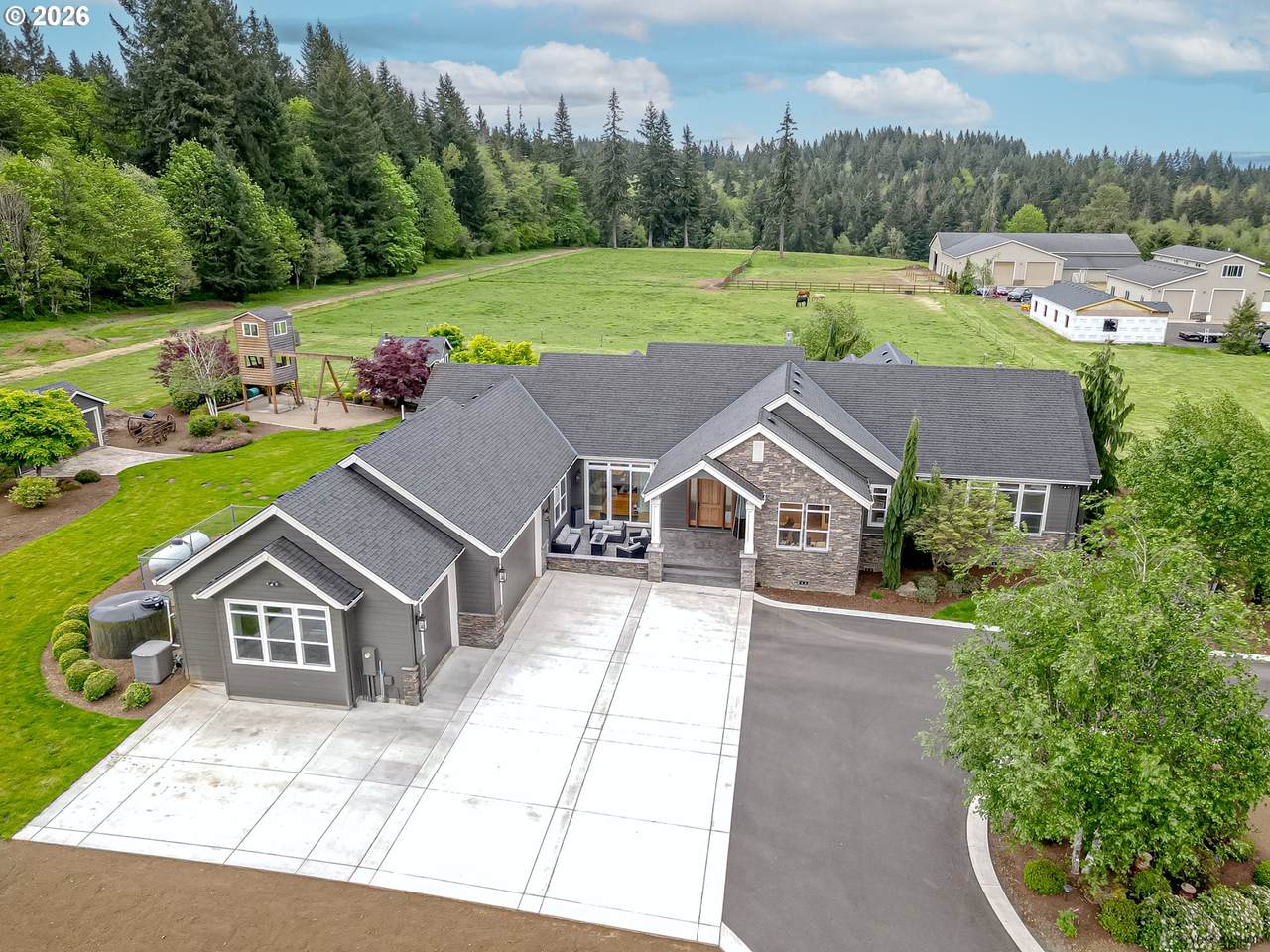 https://bt-photos.global.ssl.fastly.net/portland/1280_boomver_1_634414946-2.jpg