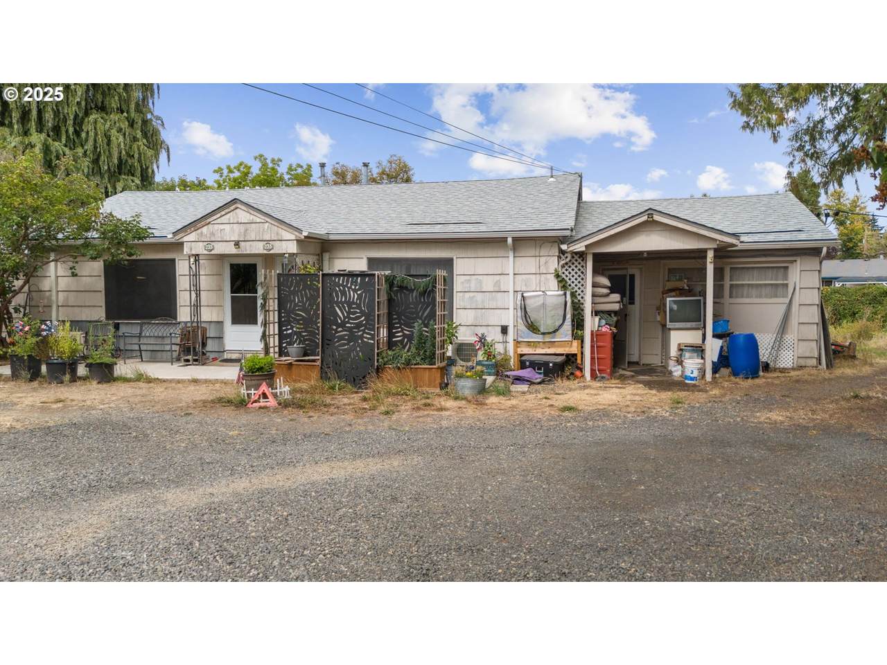 233 Spring Creek Dr - Photo 1