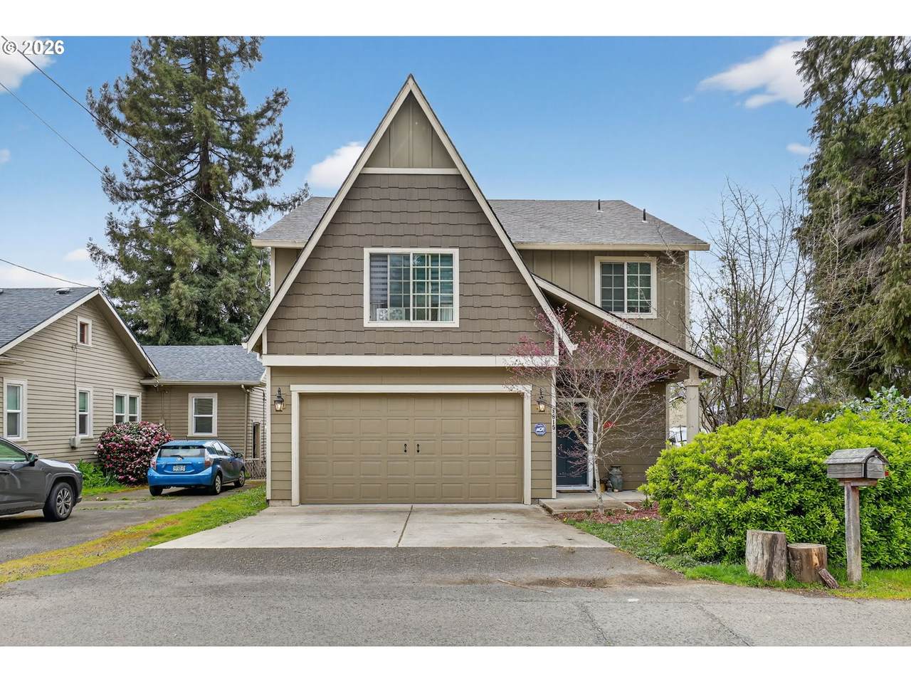 8615 55TH Ave - Photo 1