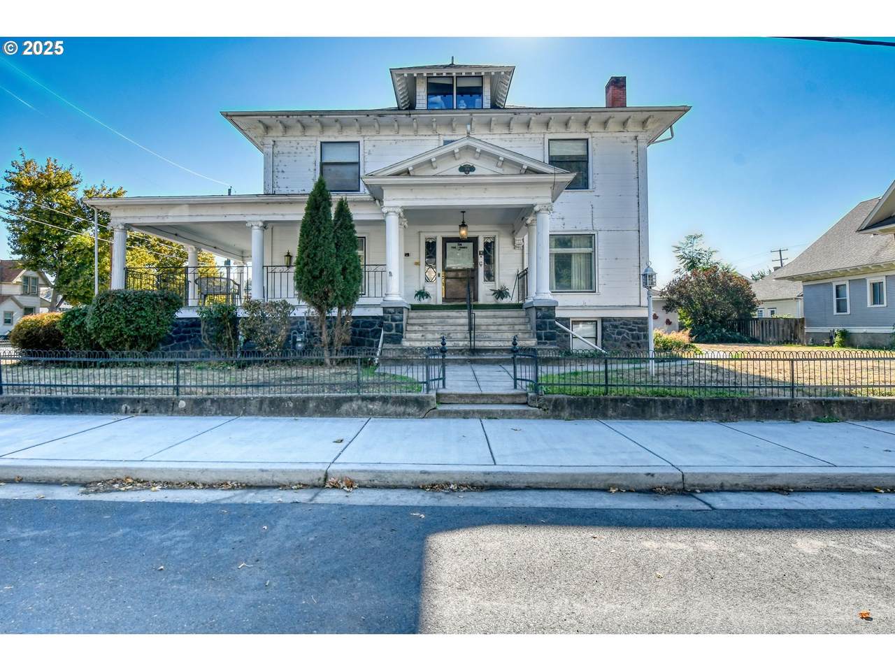 714 Byers Ave - Photo 1