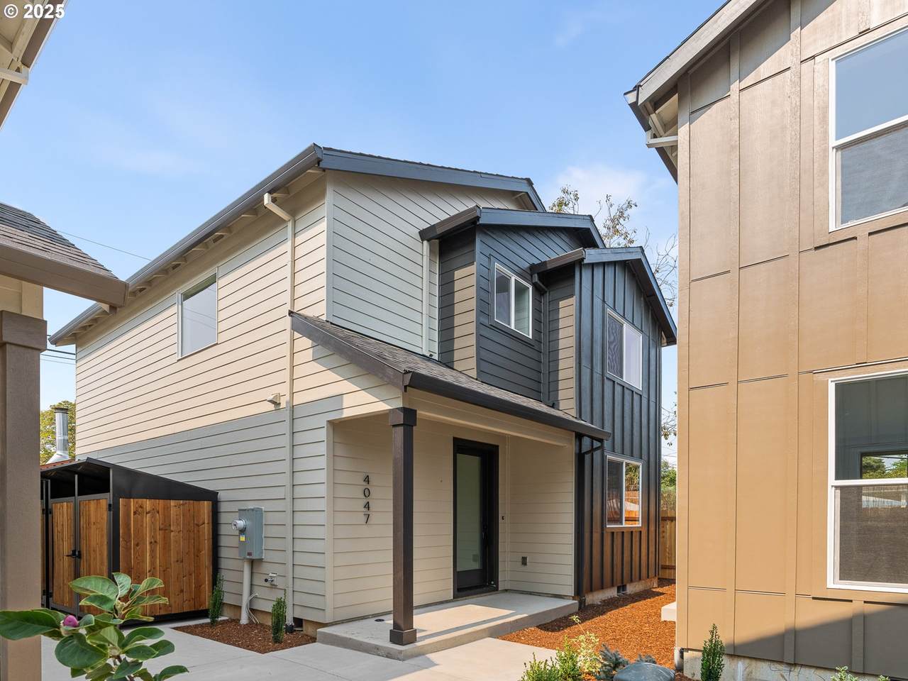 4047 115th Ave - Photo 1