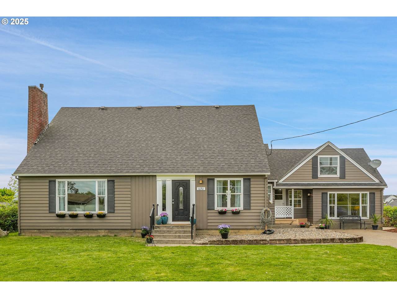 10701 Pershing St - Photo 1