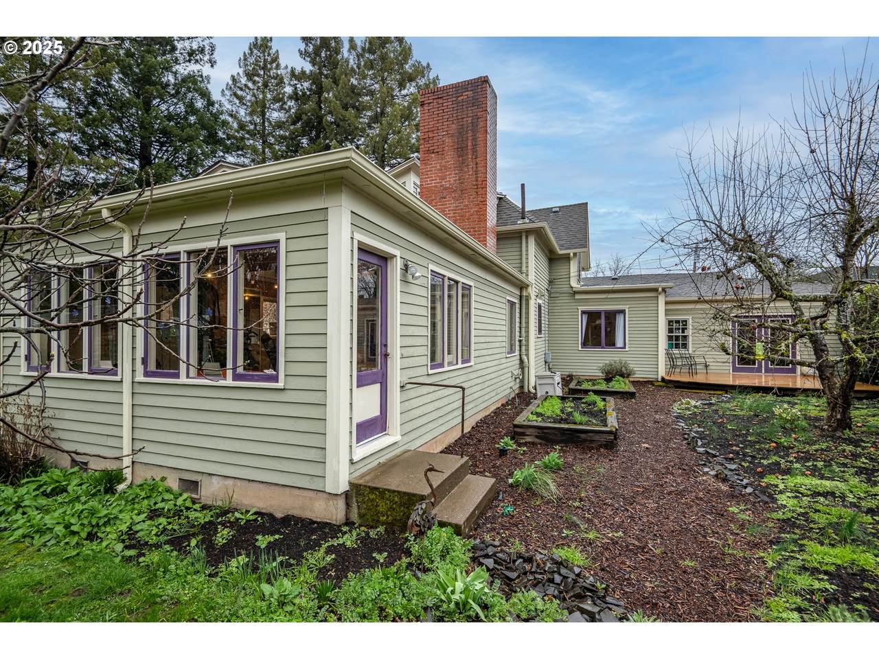 https://bt-photos.global.ssl.fastly.net/portland/1280_boomver_1_636931218-2.jpg
