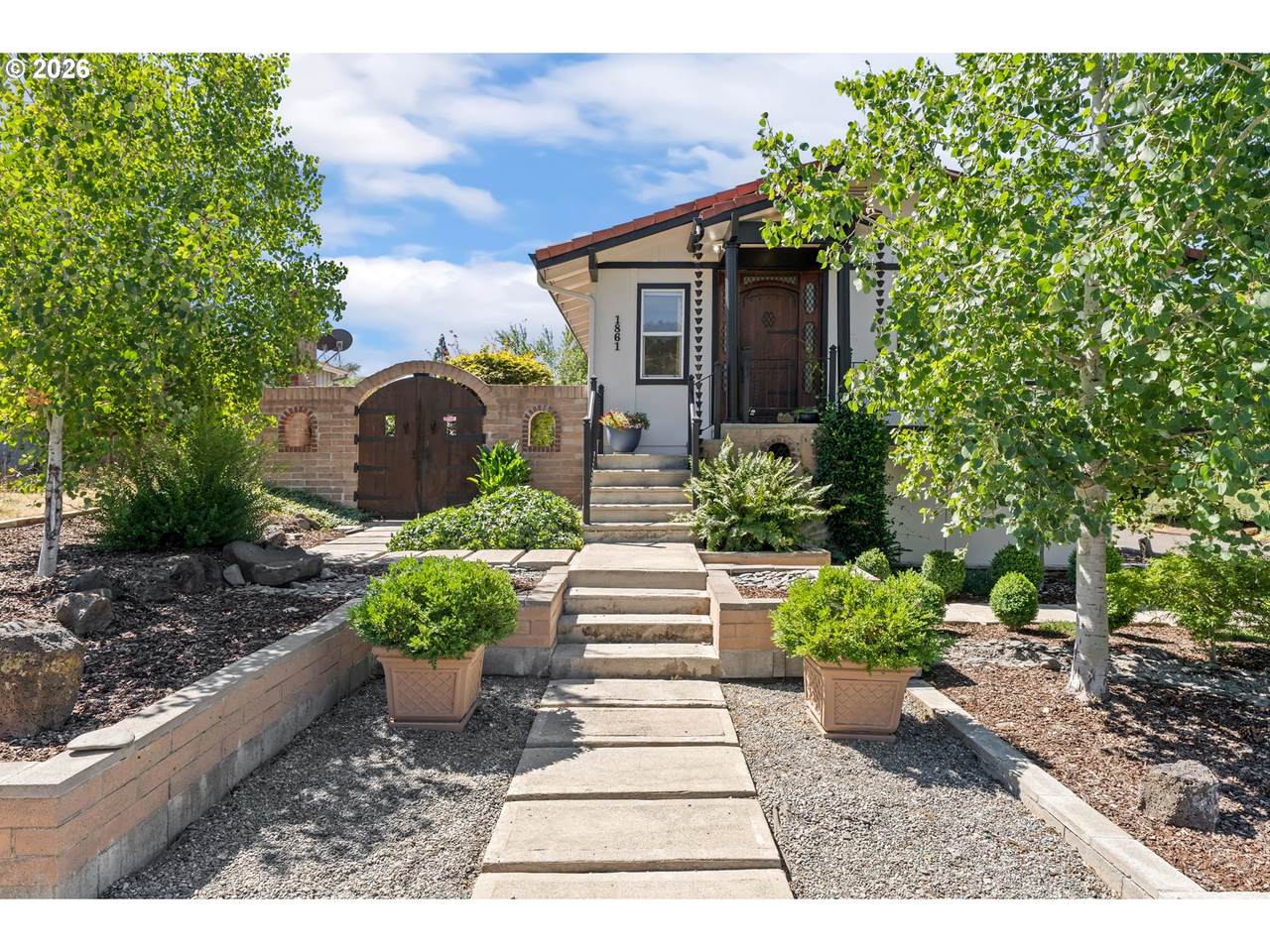 https://bt-photos.global.ssl.fastly.net/portland/1280_boomver_1_639100909-2.jpg