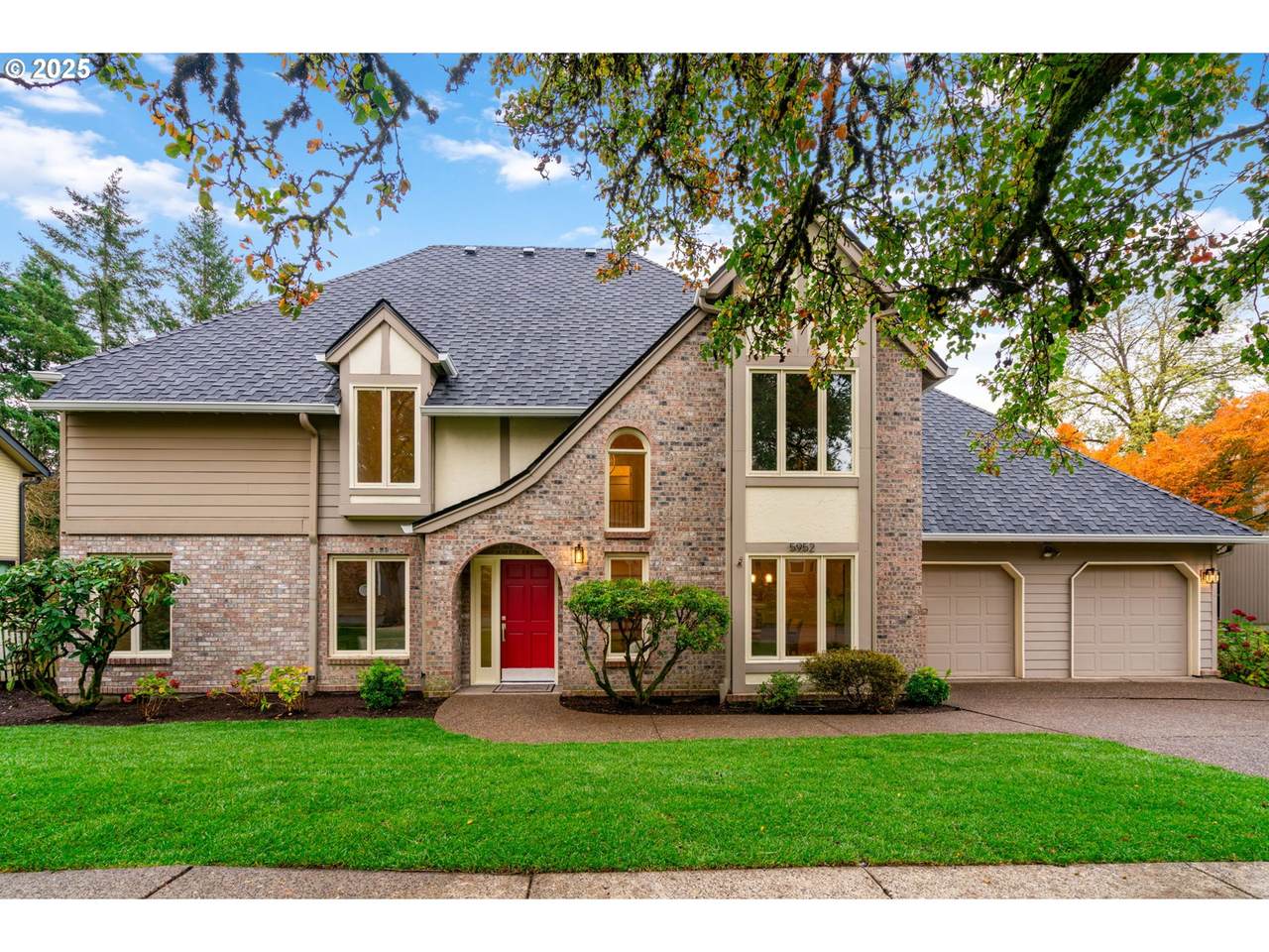 5952 Sunbrook Dr - Photo 1