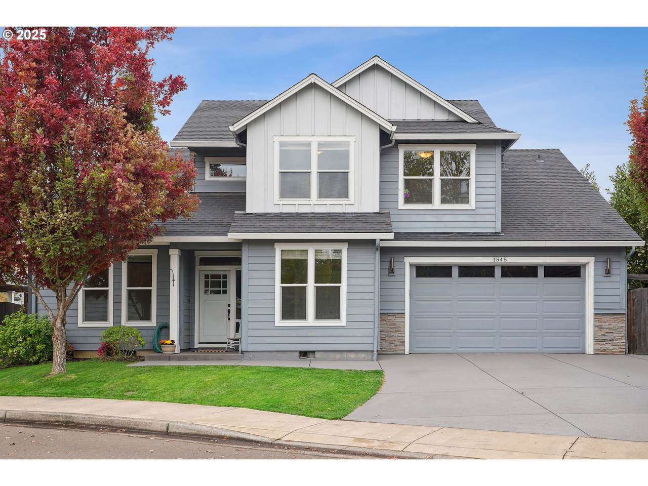 1545 Dale Ave - Photo 1