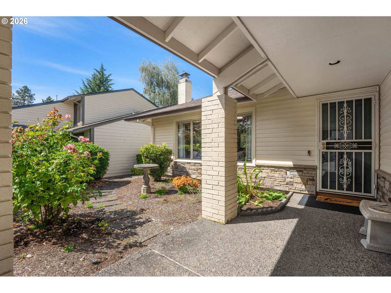 https://bt-photos.global.ssl.fastly.net/portland/1280_boomver_1_640392095-2.jpg
