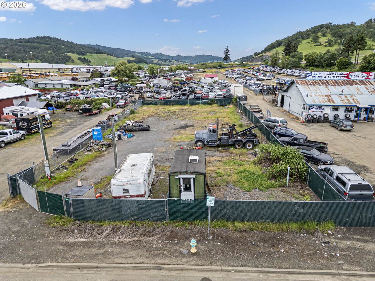 https://bt-photos.global.ssl.fastly.net/portland/1280_boomver_1_640624032-2.jpg